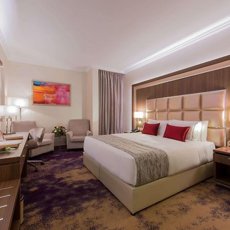 Ramada By Wyndham Continental Jeddah Hotel Exterior foto