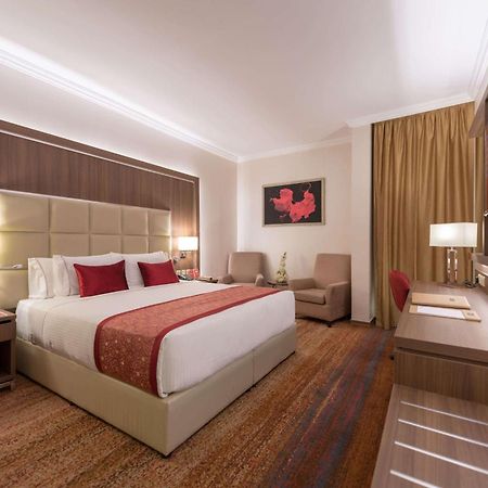 Ramada By Wyndham Continental Jeddah Hotel Exterior foto