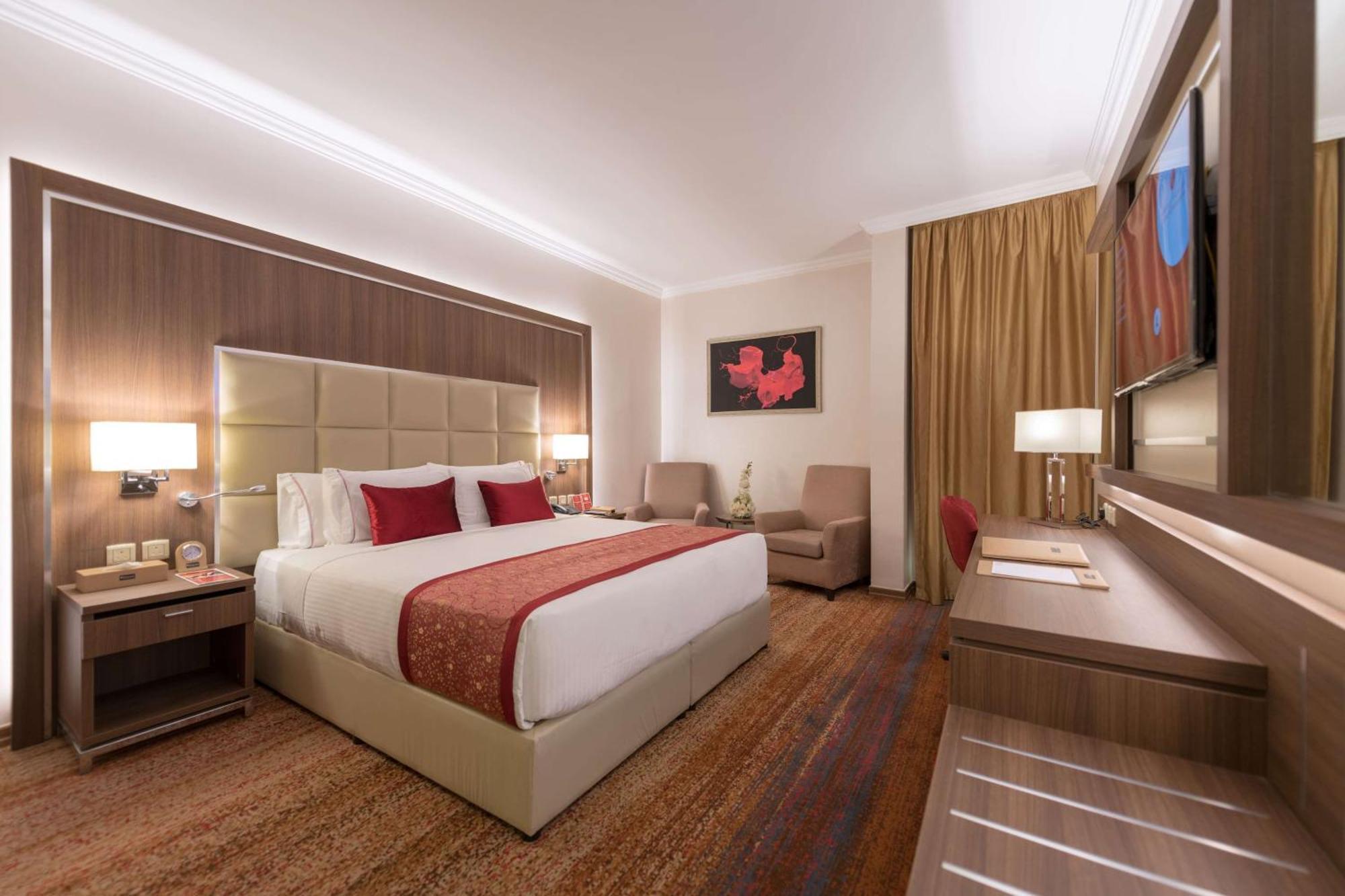 Ramada By Wyndham Continental Jeddah Hotel Exterior foto